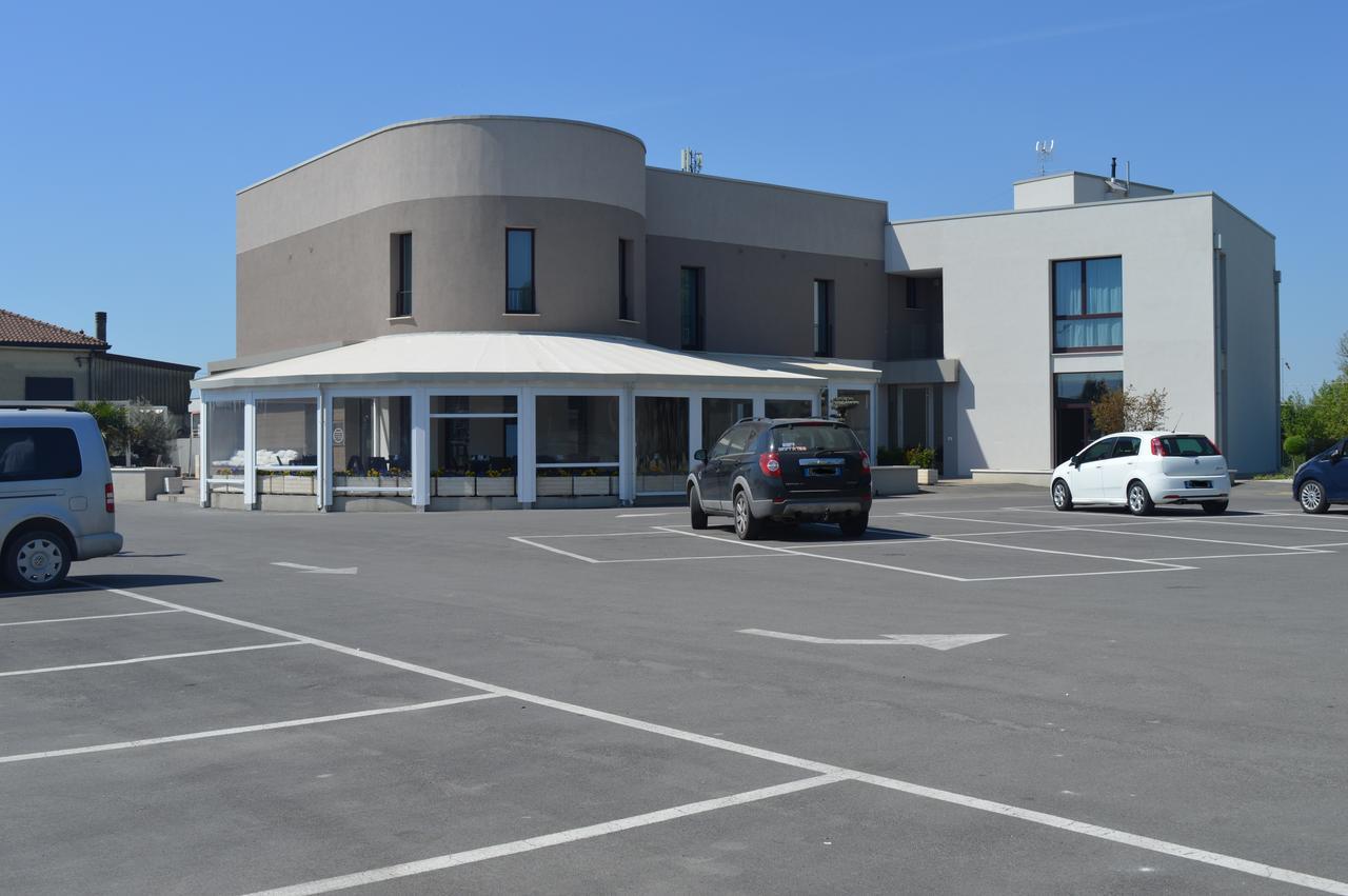 Hotel Enjoy Polesella Extérieur photo